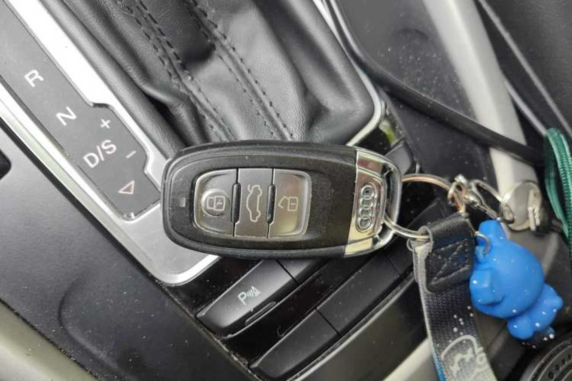 Used Audi Q5 2015 40 TFSI Trendy Edition Vehicle Key
