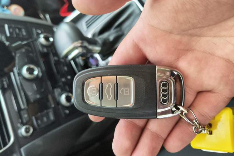 Used Audi Q5 2015 40 TFSI Technology Edition Vehicle Key