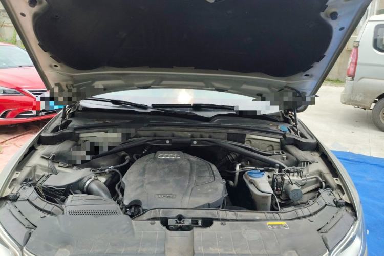 Used Audi Q5 2015 40 TFSI Trendy Edition Engine Bay