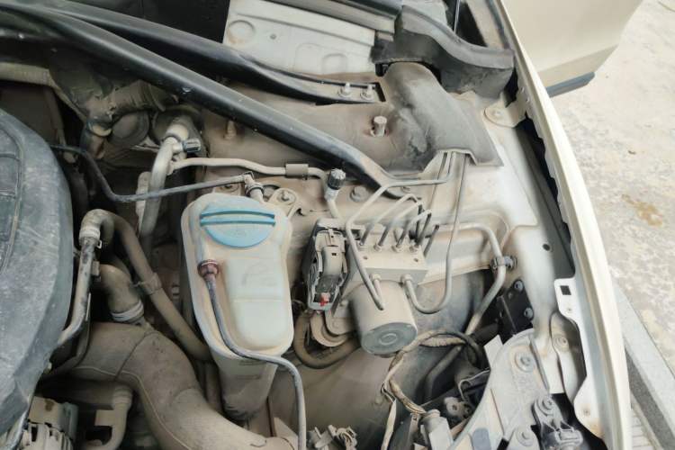 Used Audi Q5 2015 40 TFSI Trendy Edition Engine Bay Left