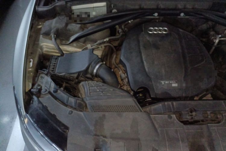 Used Audi Q5 2015 40 TFSI Technology Edition Engine Bay Right