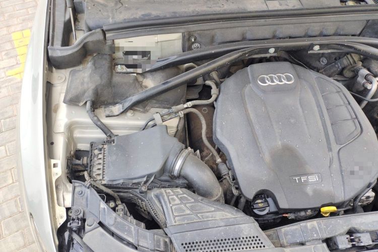 Used Audi Q5 2015 40 TFSI Technology Edition Engine Bay Right