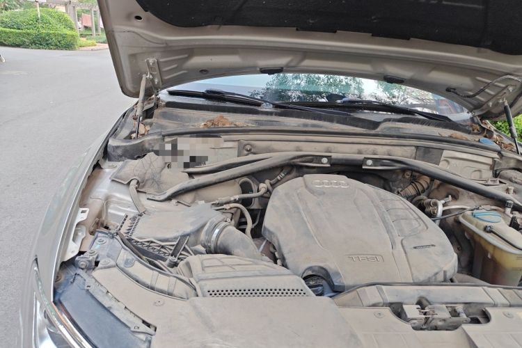 Used Audi Q5 2015 40 TFSI Technology Edition Engine Bay Right
