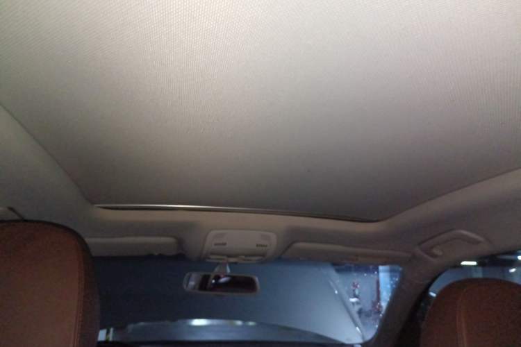 Used Audi Q5 2015 40 TFSI Technology Edition Headliner