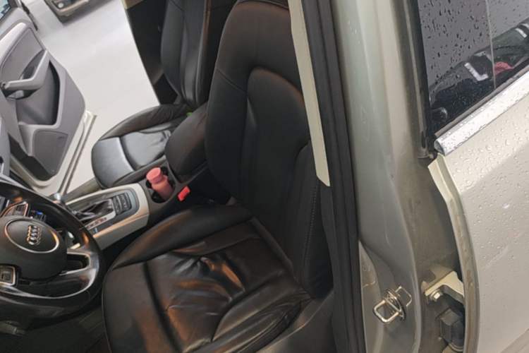 Used Audi Q5 2015 40 TFSI Technology Edition Left Front Seat