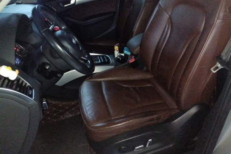 Used Audi Q5 2015 40 TFSI Technology Edition Left Front Seat