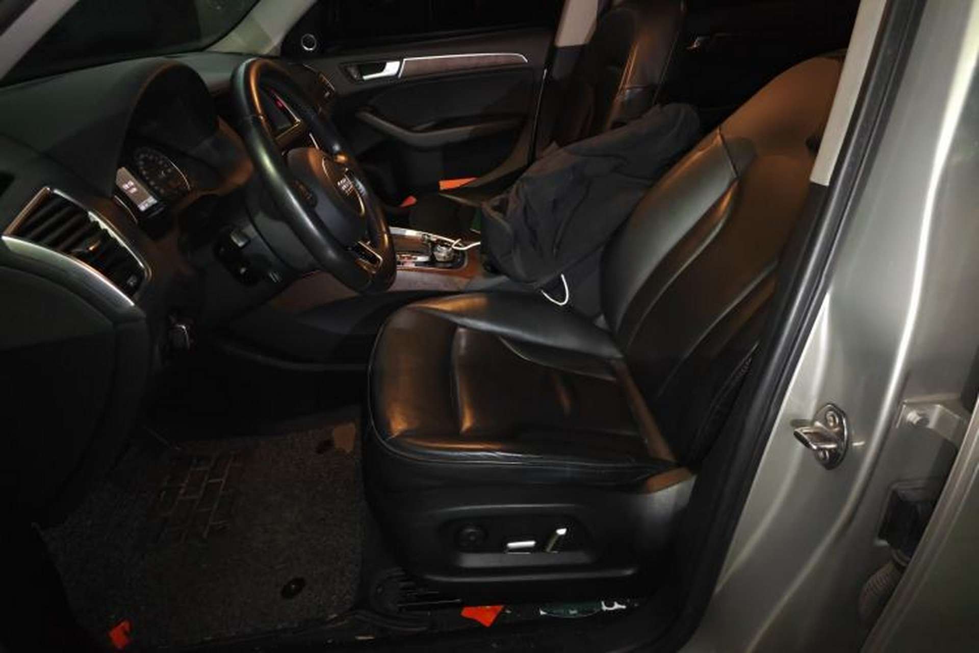 Used Audi Q5 2015 40 TFSI Comfort Model Left Front Seat