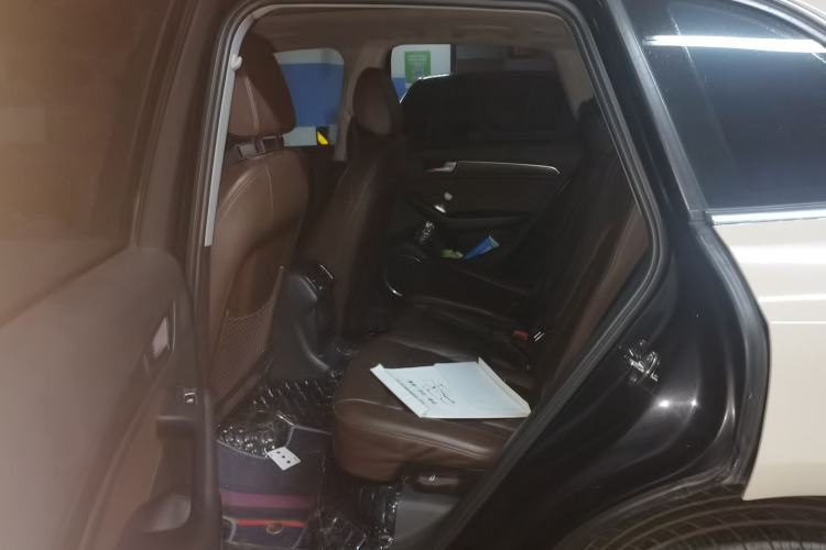 Used Audi Q5 2015 40 TFSI Comfort Model Left Rear Seat