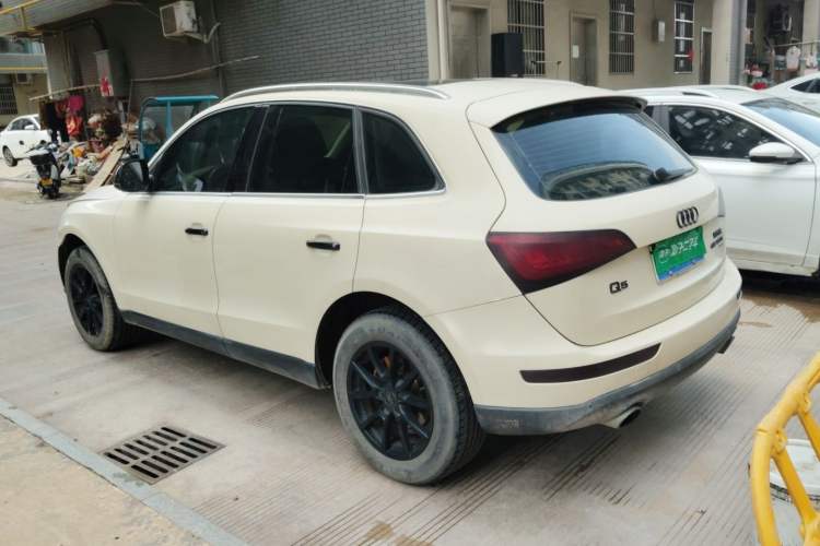 Used Audi Q5 2015 40 TFSI Trendy Edition Rear Left 45 Deg