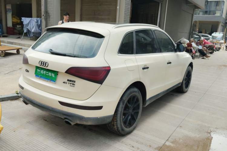 Used Audi Q5 2015 40 TFSI Trendy Edition Rear Right 45 Deg