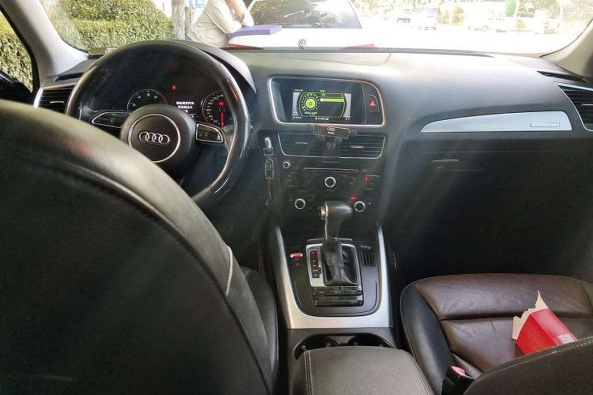 Used Audi Q5 2016 40 TFSI Technology Edition Center Console