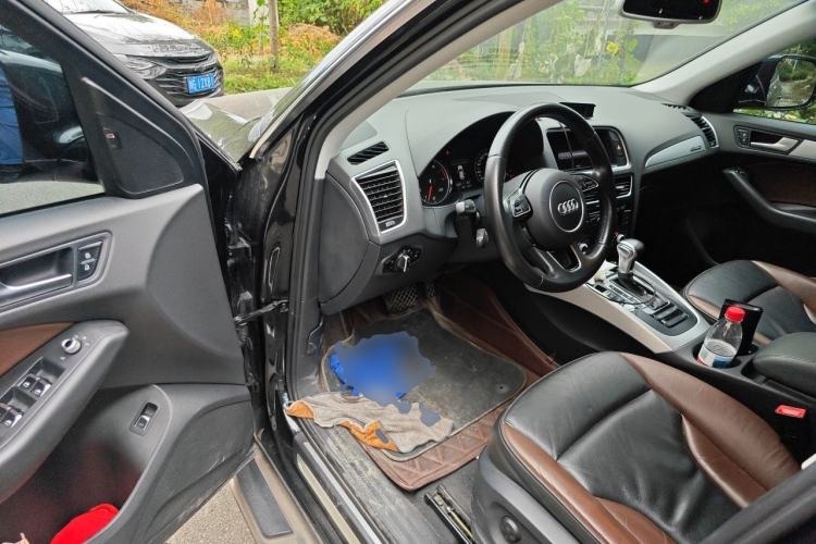 Used Audi Q5 2016 40 TFSI Technology Edition Driver Seat