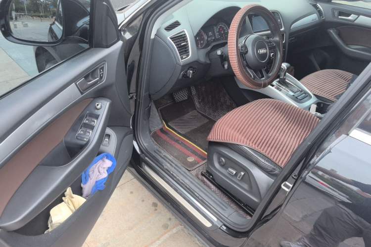 Used Audi Q5 2016 40 TFSI Technology Edition Driver Seat