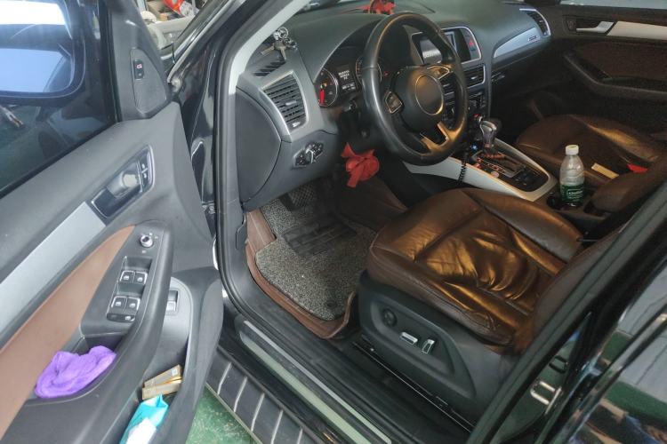 Used Audi Q5 2016 40 TFSI Comfort Model Driver Seat