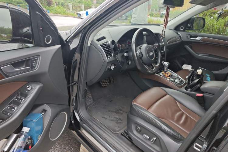 Used Audi Q5 2016 40 TFSI Comfort Model Driver Seat