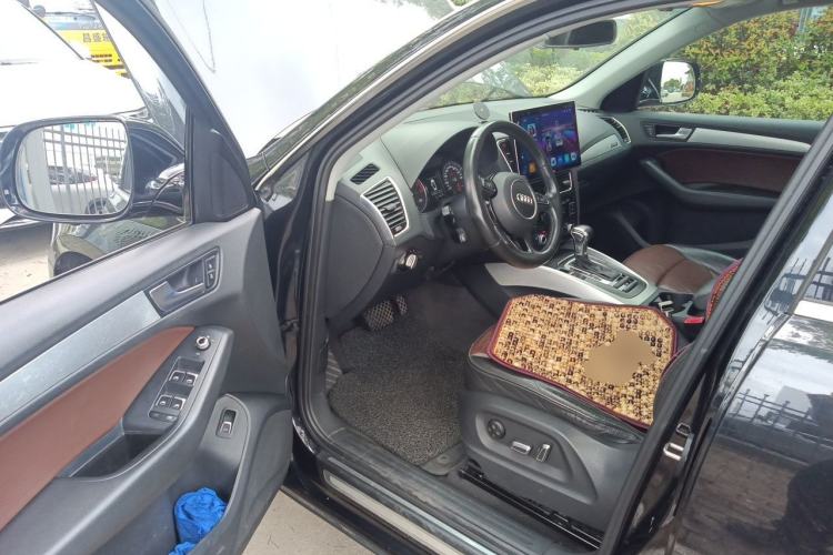 Used Audi Q5 2016 40 TFSI Technology Edition Driver Seat
