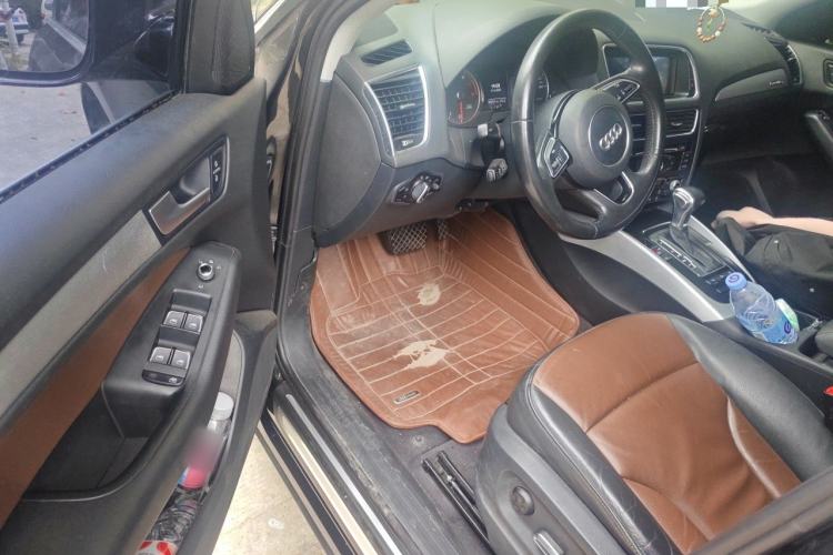 Used Audi Q5 2016 40 TFSI Technology Edition Driver Seat