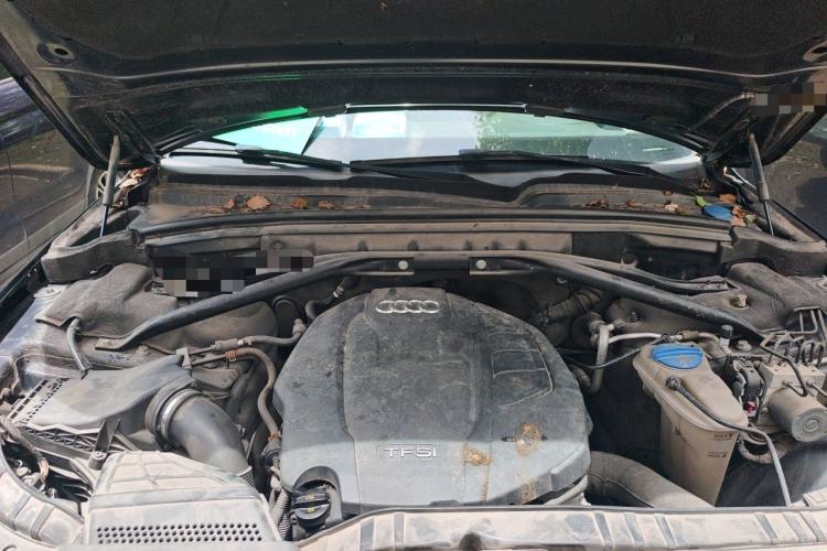 Used Audi Q5 2016 40 TFSI Technology Edition Engine Bay