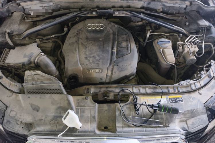 Used Audi Q5 2016 40 TFSI Technology Edition Engine Bay