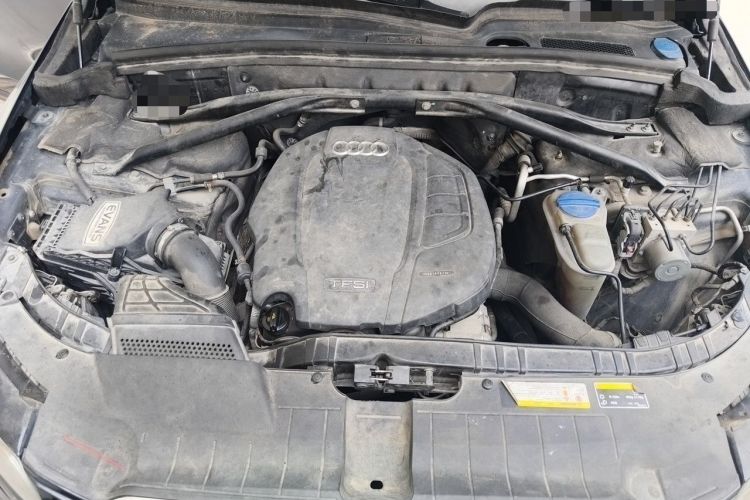 Used Audi Q5 2016 40 TFSI Trendy Edition Engine Bay