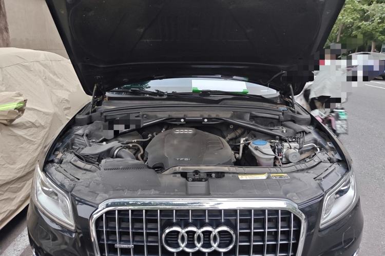 Used Audi Q5 2016 40 TFSI Trendy Edition Engine Bay