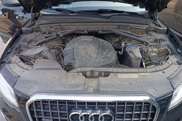 Used Audi Q5 2016 40 TFSI Technology Edition Engine Bay
