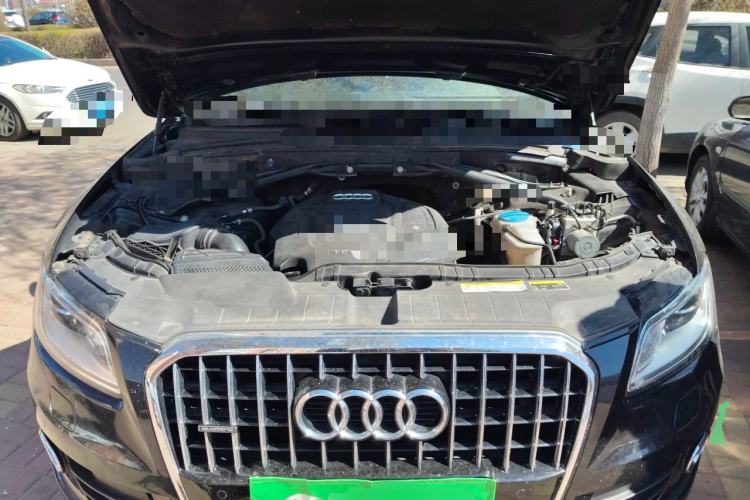 Used Audi Q5 2016 40 TFSI Technology Edition Engine Bay