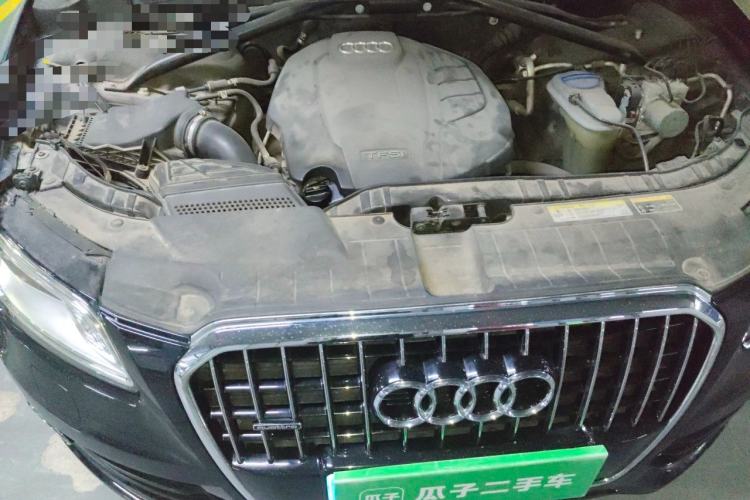 Used Audi Q5 2016 40 TFSI Technology Edition Engine Bay