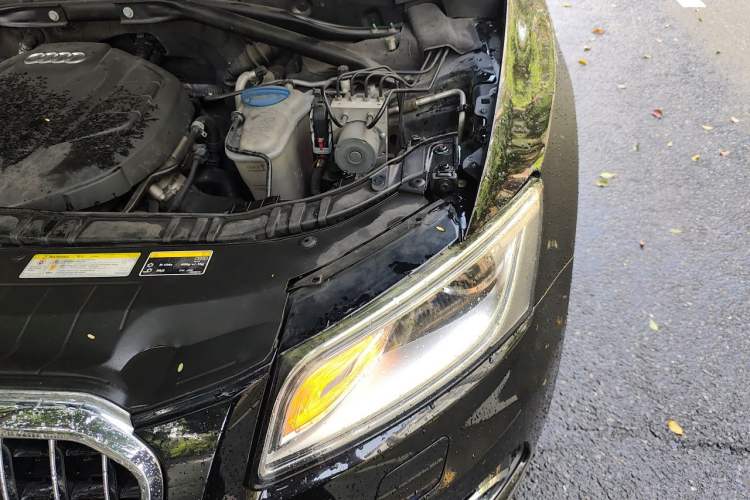 Used Audi Q5 2016 40 TFSI Technology Edition Engine Bay Left