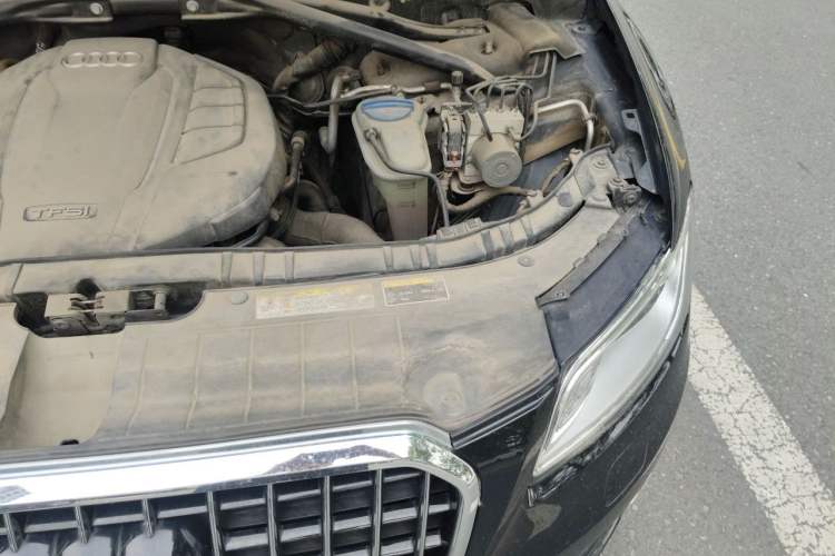 Used Audi Q5 2016 40 TFSI Trendy Edition Engine Bay Left