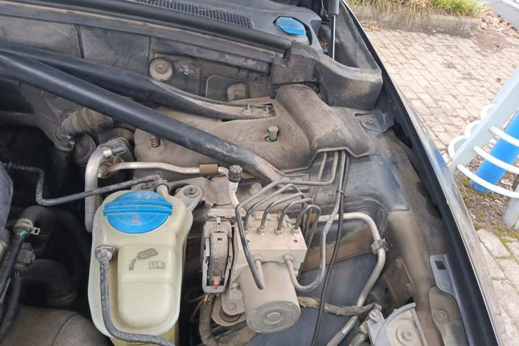 Used Audi Q5 2016 40 TFSI Technology Edition Engine Bay Left