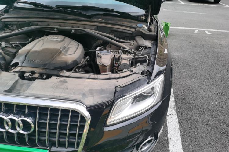 Used Audi Q5 2016 40 TFSI Comfort Model Engine Bay Left