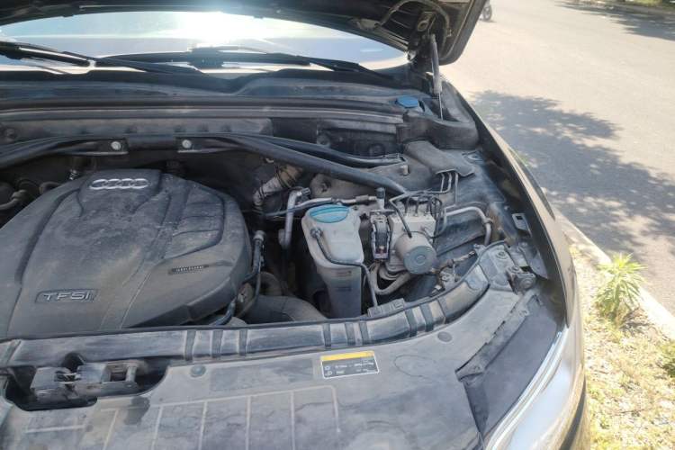Used Audi Q5 2016 40 TFSI Trendy Edition Engine Bay Left