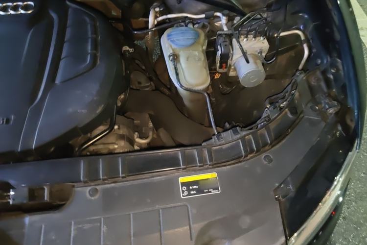 Used Audi Q5 2016 40 TFSI Trendy Edition Engine Bay Left