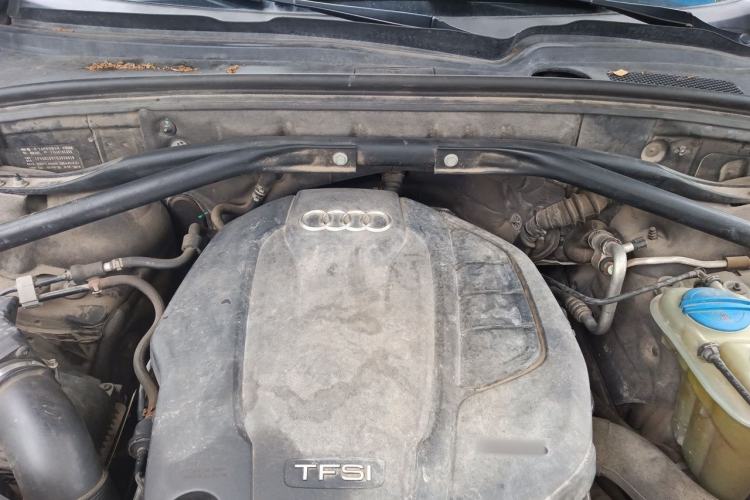 Used Audi Q5 2016 40 TFSI Technology Edition Engine Bay