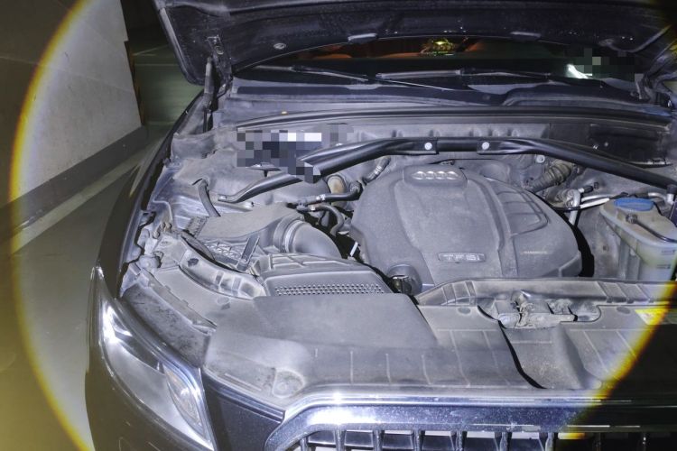 Used Audi Q5 2016 40 TFSI Technology Edition Engine Bay Right