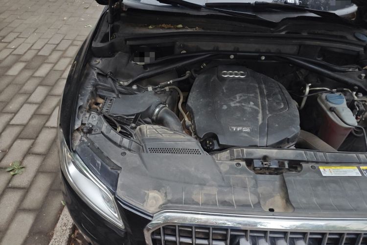 Used Audi Q5 2016 40 TFSI Trendy Edition Engine Bay Right