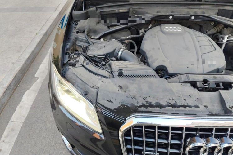 Used Audi Q5 2016 40 TFSI Technology Edition Engine Bay Right