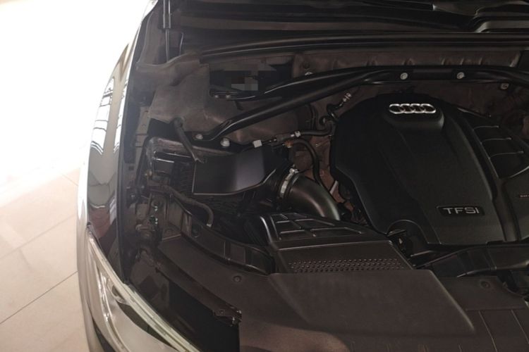 Used Audi Q5 2016 40 TFSI Trendy Edition Engine Bay Right