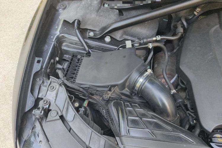 Used Audi Q5 2016 40 TFSI Comfort Model Engine Bay Right