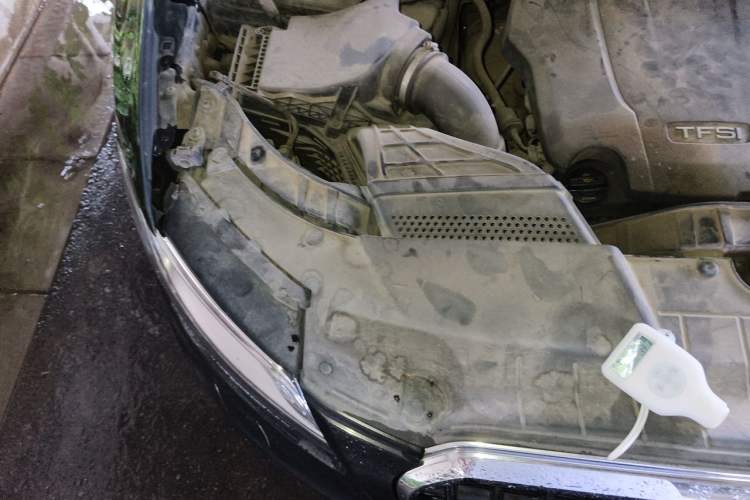 Used Audi Q5 2016 40 TFSI Technology Edition Engine Bay Right