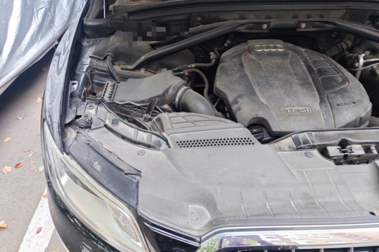 Used Audi Q5 2016 40 TFSI Technology Edition Engine Bay Right