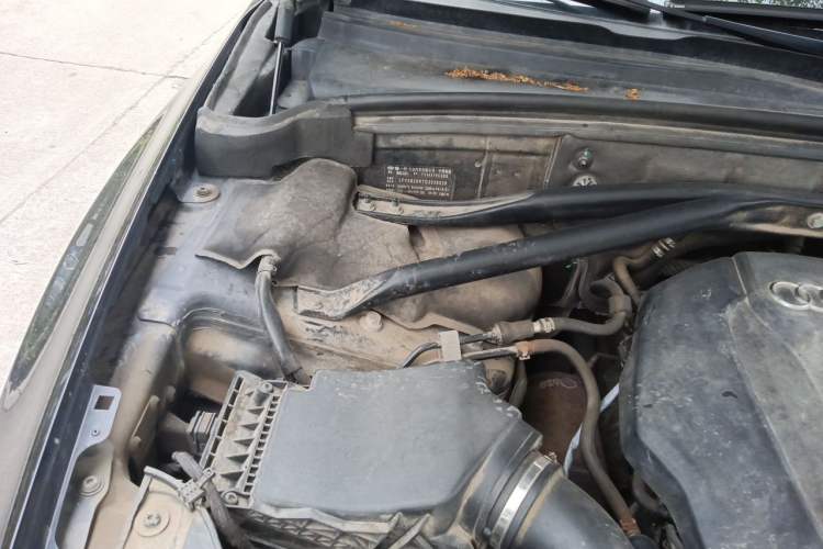 Used Audi Q5 2016 40 TFSI Technology Edition Engine Bay Right