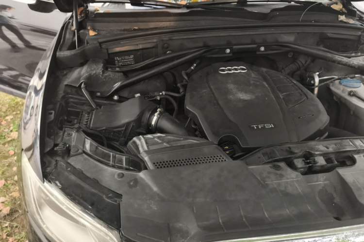 Used Audi Q5 2016 40 TFSI Trendy Edition Engine Bay Right