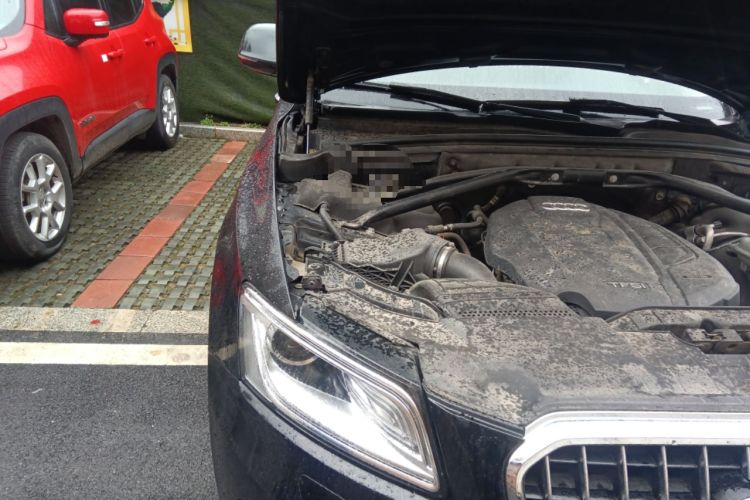 Used Audi Q5 2016 40 TFSI Technology Edition Engine Bay Right
