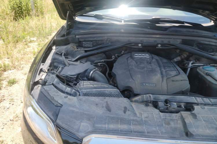 Used Audi Q5 2016 40 TFSI Trendy Edition Engine Bay Right