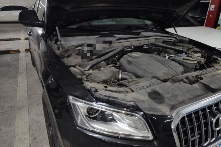 Used Audi Q5 2016 40 TFSI Technology Edition Engine Bay Right