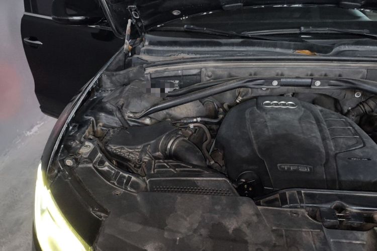Used Audi Q5 2016 40 TFSI Technology Edition Engine Bay Right