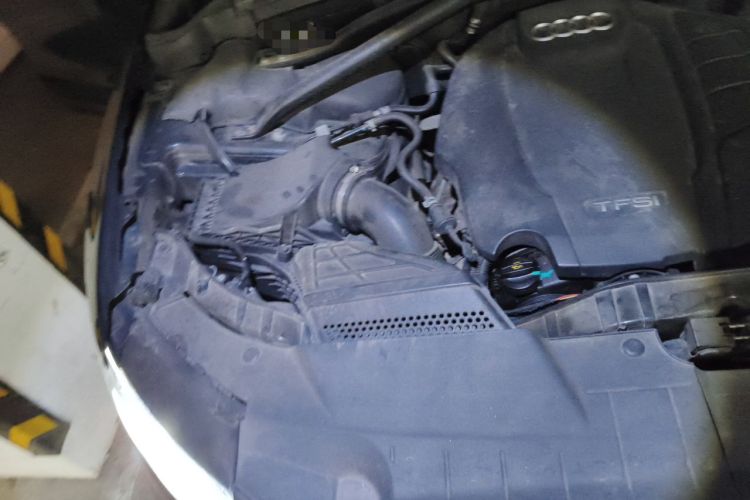 Used Audi Q5 2016 40 TFSI Technology Edition Engine Bay Right