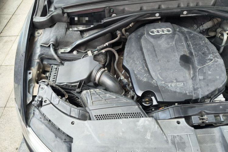 Used Audi Q5 2016 40 TFSI Comfort Model Engine Bay Right